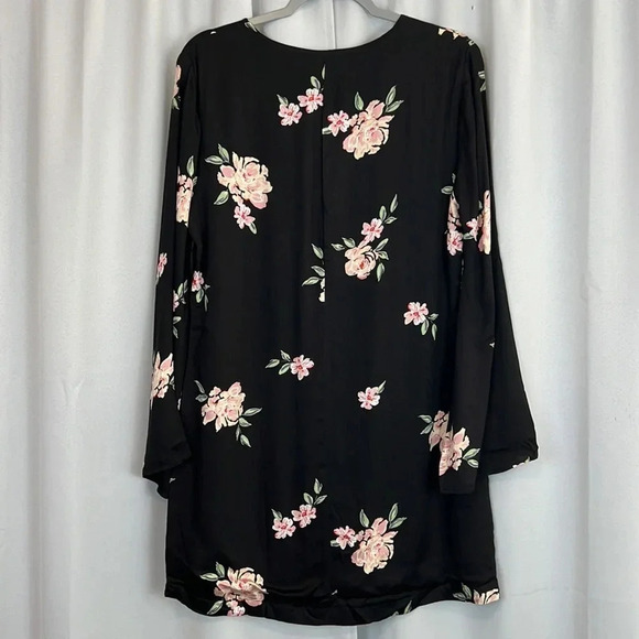 NWT Capulet Charlotte Black Midnight Rose Bell Sleeve Shift Dress Size L - Picture 2 of 9